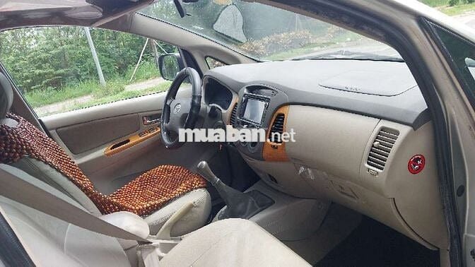 Toyota Innova G 2012 Số sàn Bạc