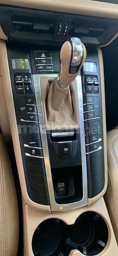 PORSCHE MACAN MODEL 2015 BIỂN SỐ HCM NHẬP KHẨU ĐỨC LƯỚT