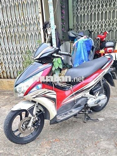 Honda Air Blade Tự động màu Đỏ, trắng, đen