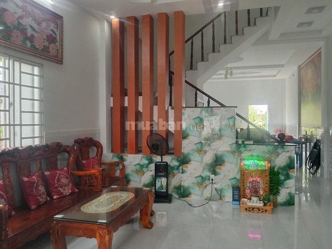 bán gấp nhà hẻm 3 mặt tiền thoáng mát