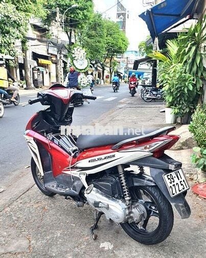 Honda Air Blade Tự động màu Đỏ, trắng, đen