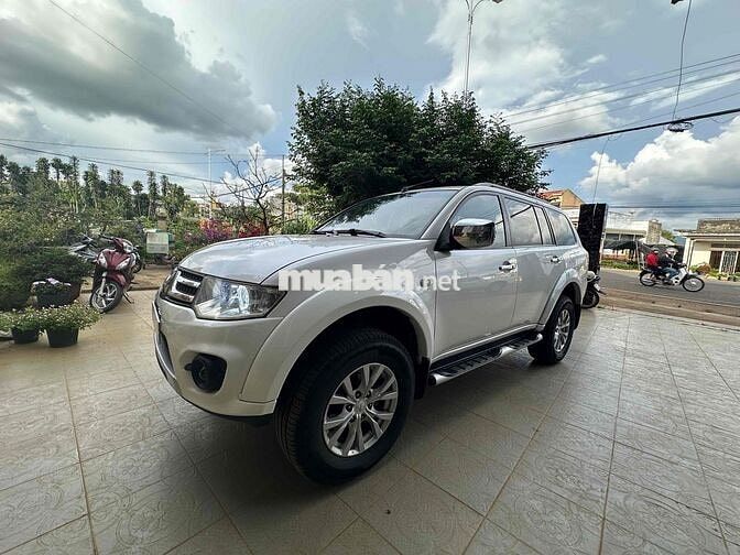 Mitsubishi Pajero Sport 2016 Số sàn Trắng