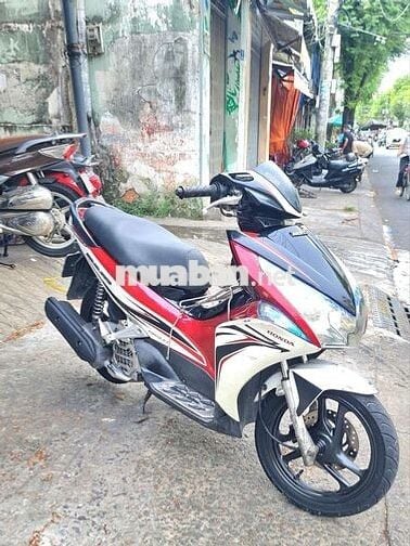 Honda Air Blade Tự động màu Đỏ, trắng, đen