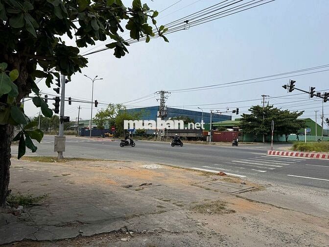 cho thuê kho xưởng dt 2000m2 mặt tiền quốc lộ 1A HOÀ XUÂN 