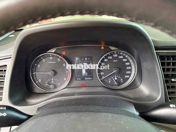 Hyundai Elantra GLS Nâu 20 vạn km