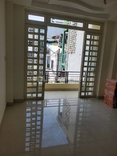 Cho thuê nhà 222/4 Võ Thành Trang P11 QTân Bình 1 trệt 2 lầu