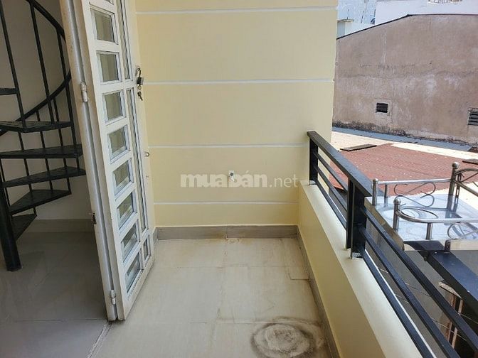 Cho thuê nhà 222/4 Võ Thành Trang P11 QTân Bình 1 trệt 2 lầu