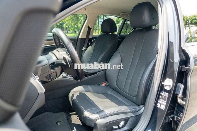 BMW 520i Luxury Line 2022 Black Edition cực đẹp