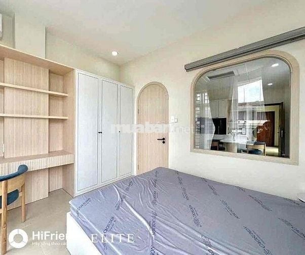 Căn hộ 1 phòng ngủ full nội thất ban công đường Nguyễn Văn Cừ quận 5