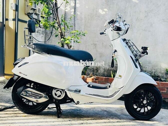 Piaggio Vespa đèn vuông 2015 Trắng Phụ kiện đầy đủ
