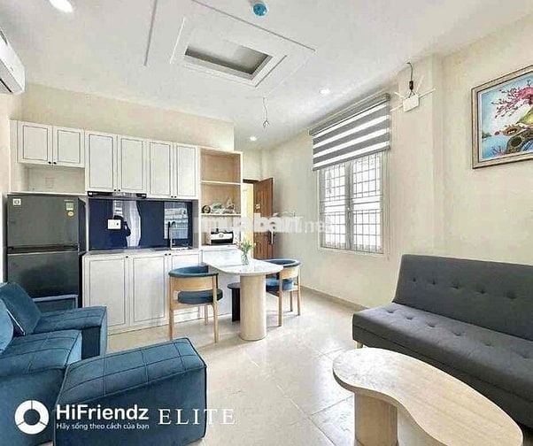 Căn hộ 1 phòng ngủ full nội thất ban công đường Nguyễn Văn Cừ quận 5