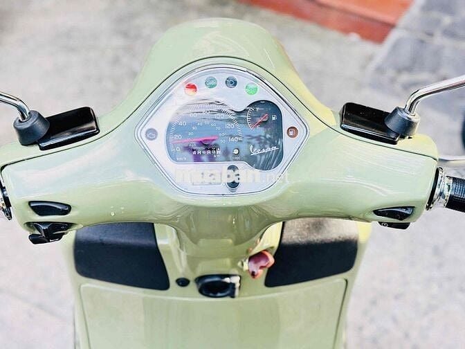 Piaggio Vespa GTS 125cc 2015 Xanh bơ