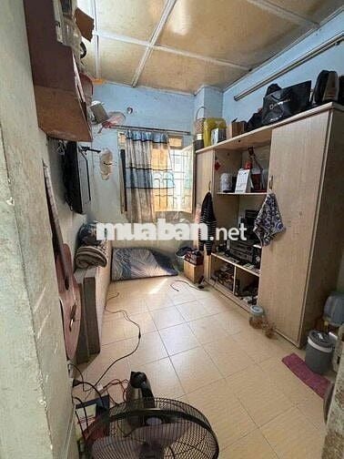 hẻm xe hơi , nhà 4 tầng , giá 2 tỷ nhĩnh , khó có căn thứ 2