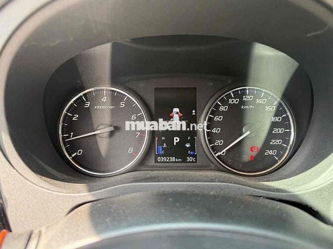 Mitsubishi Outlander CVT 2021 Đỏ 39.200 km