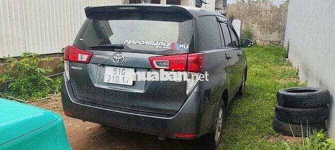 Toyota Innova 2017 Số sàn Xám
