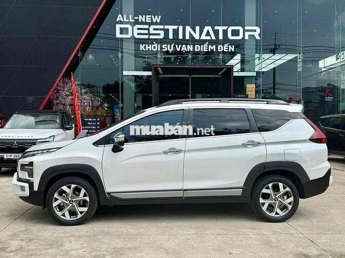 Mitsubishi Xpander Cross 2023 Trắng 35.000 km