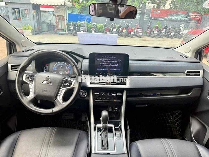 Mitsubishi Xpander Cross 2023 Trắng 35.000 km