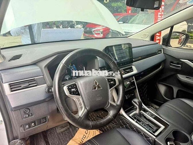 Mitsubishi Xpander Cross 2023 Trắng 35.000 km