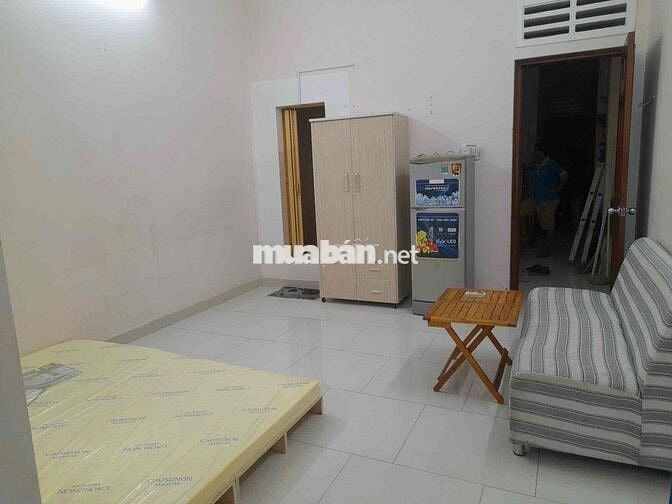 TRỐNG SẴN STUDIO BANCOL TÁCH BẾP FULL NỘI THẤT MGR GẦN AEON MALL TP.