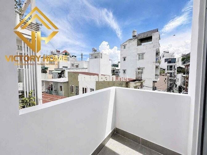 Phòng trọ gác gần Hutech, Giao thông vận tải