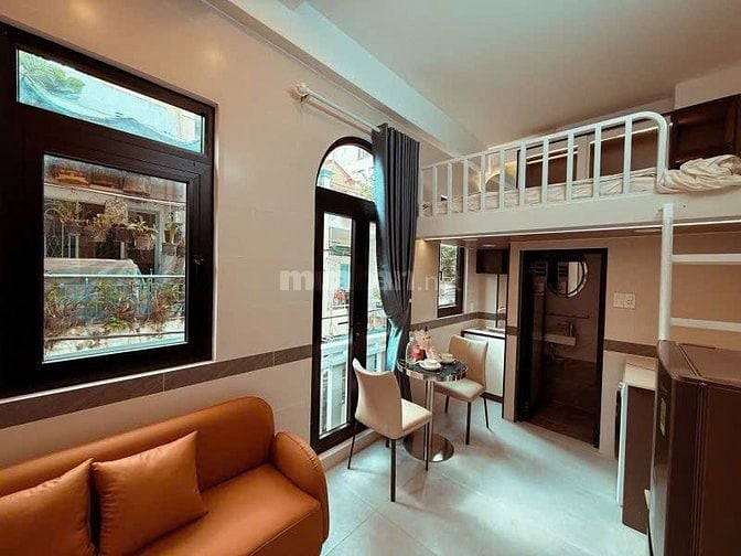 CHDV 4L mới HXH Nguyễn Văn Trỗi ngang 5.5m 90m2 12PN TN 90tr hơn 18 tỷ