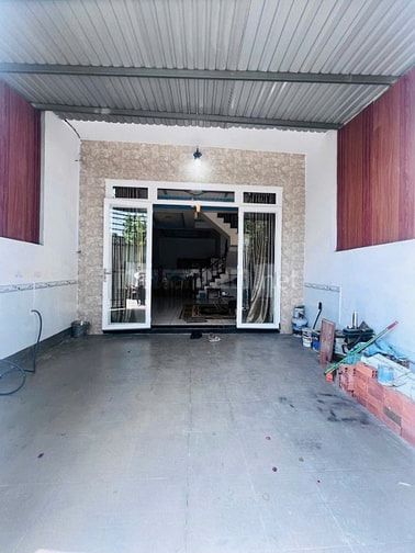 Bán nhà 4x15m gần Vinhomes Hóc Môn đang xây 465 Triệu hẻm kinh doanh