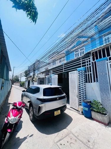 Bán nhà 4x15m gần Vinhomes Hóc Môn đang xây 465 Triệu hẻm kinh doanh