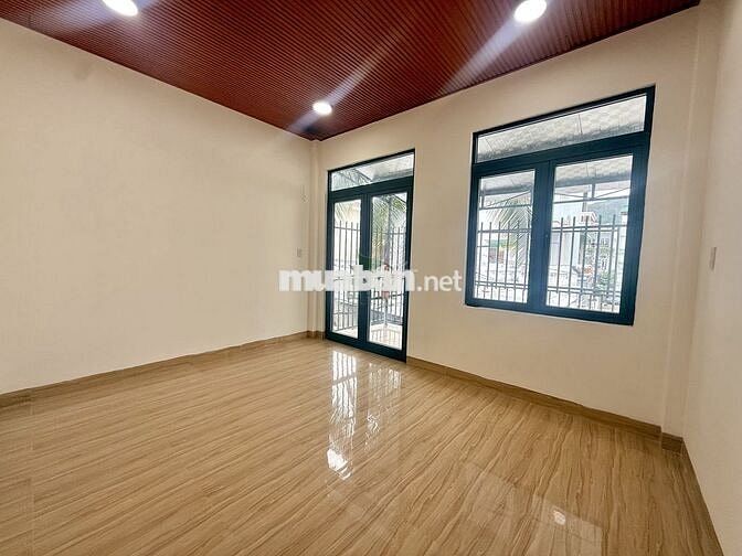 NHÀ 3 PHÒNG NGỦ - GẦN BIỂN - FULL NỘI THẤT - PHÍA BẮC NHA TRANG