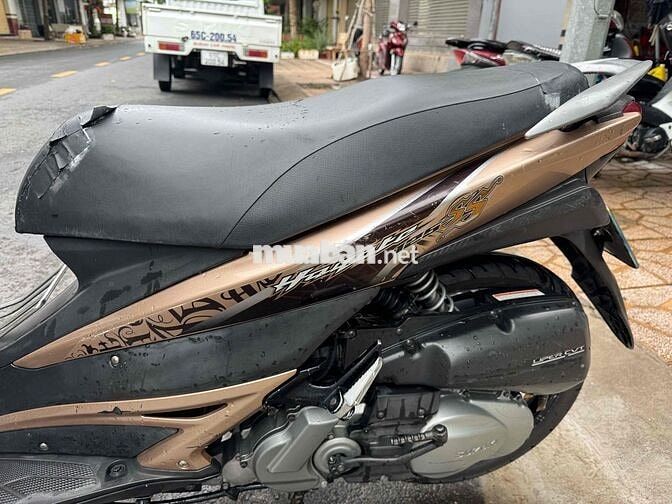 Suzuki Hayate 125 Đời 2011 Vàng đồng