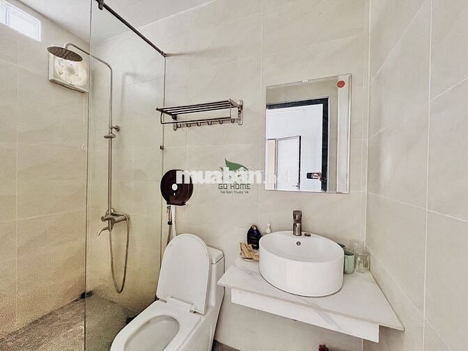 BIỆT THỰ SÂN VƯỜN GIỮA LÒNG THÀNH PHỐ - 5 PHÒNG NGỦ - FULL NỘI THẤT