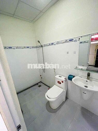 🏡Trống sẵn phòng 3,xx ngay Lê Lai Q1 có tủ lạnh máy lạnh như hình 🏡