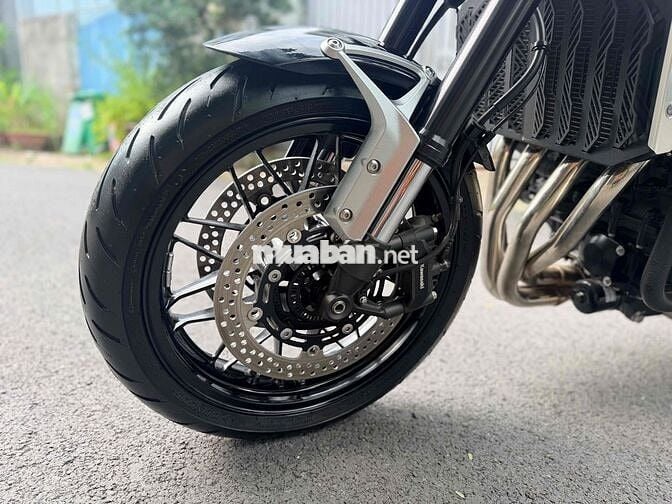 Kawasaki Z900 RS ABS 2023 Đen 7.600km