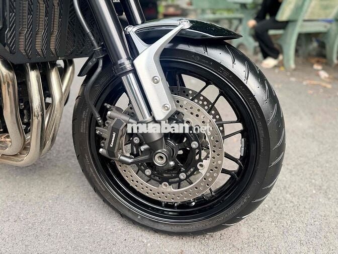 Kawasaki Z900 RS ABS 2023 Đen 7.600km