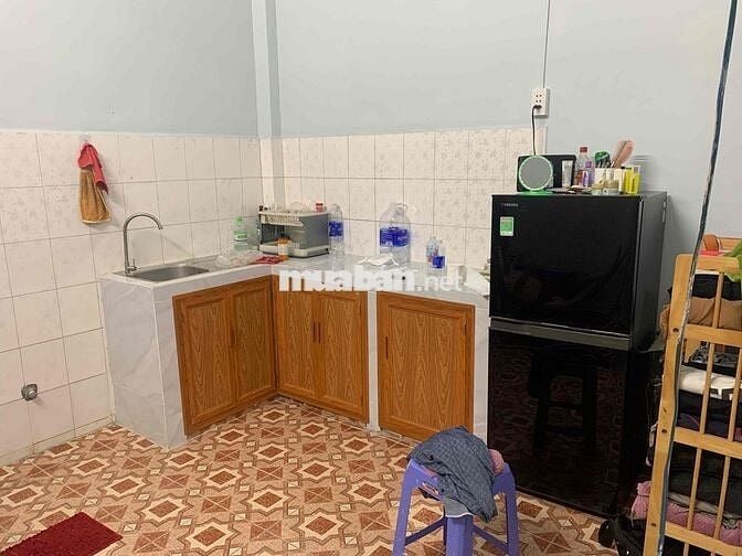 Nhà Hẽm Âu Cơ 1 Trệt 1 Lầu sạch sẽ, thoáng mát.