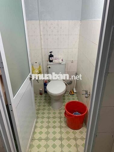 Nhà Hẽm Âu Cơ 1 Trệt 1 Lầu sạch sẽ, thoáng mát.