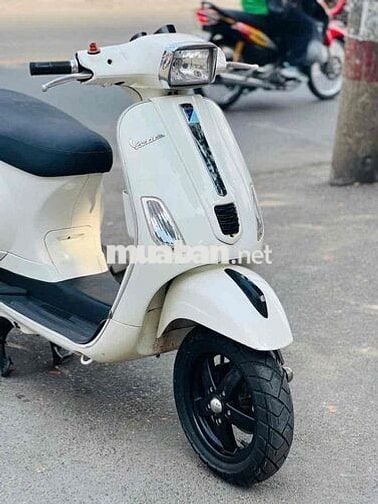 Piaggio Vespa S Đèn Vuông 125cc 2013 Trắng