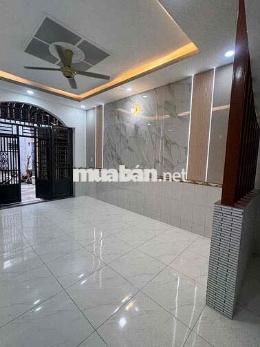 ban nha quân 12 ngay ben xe bip hiêp thanh
