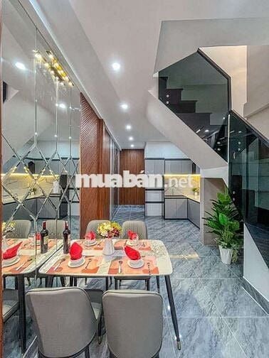NHÀ TRỆT LẦU - HẺM 2B NGUYỄN VIỆT HỒNG