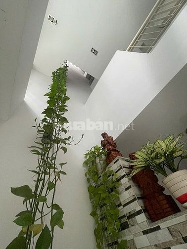 Nhà 5x14m 1 trệt lửng 2 lầu st 4PN 5WC Hẻm Hồng Lạc - Giá 9.3 tỷ