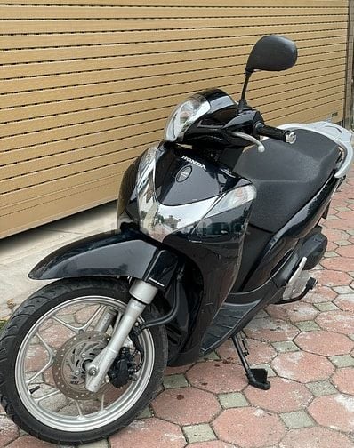 Cần bán - BÁN XE MÁY SH MODE Nhà Dùng