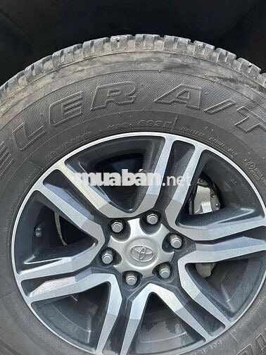 Toyota Fortuner 2022 2.4 4x2 AT Đen
