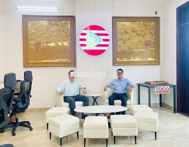 TOGO GROUP TUYỂN TÀI XẾ B2, D