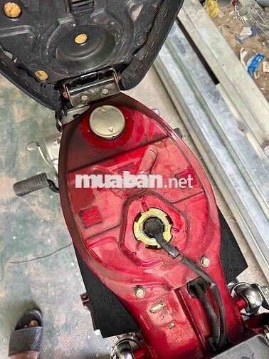 Honda Dream Thái màu Đỏ