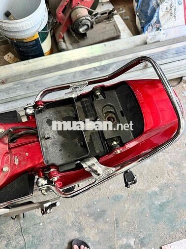 Honda Dream Thái màu Đỏ