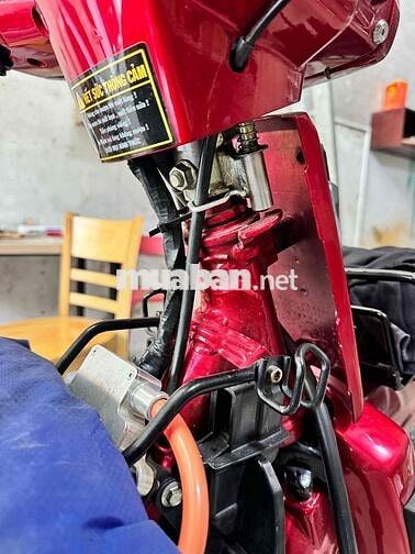 Honda Dream Thái màu Đỏ