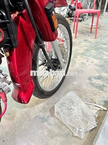 Honda Dream Thái màu Đỏ
