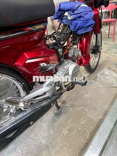 Honda Dream Thái màu Đỏ