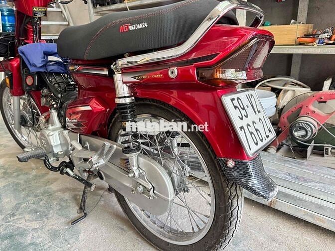 Honda Dream Thái màu Đỏ