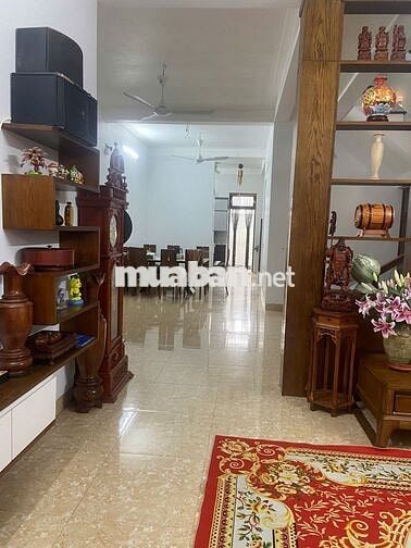 Nhà 2 tầng 3 thoáng ngõ ô tô tránh ở Kim Hoa Mê Linh Hà Nội.