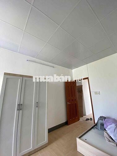 TRỐNG PHÒNG 25m2 NGUYỄN HỮU CẢNH SÁT LAND MARK81 -CÓ BAN CÔNG MÁY GIĂT